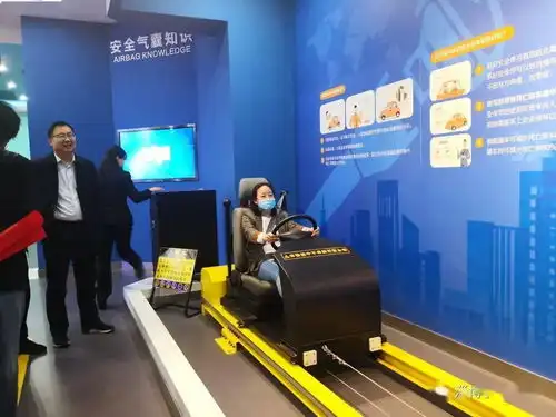 市应急管理局开展交通安全主题实践活动