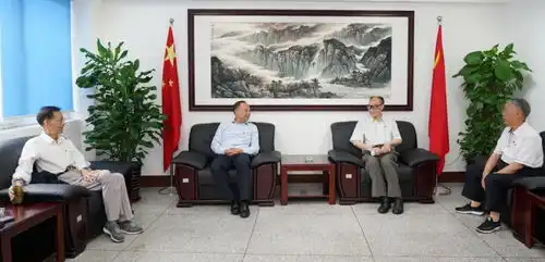 住房城乡建设厅召开党史学习教育老干部专题报告会暨党组理论学习中心组扩大学习会