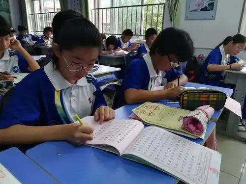 我们一起行动起来,让语言更有力量