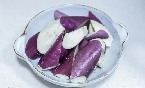 我家最爱的土豆做法,每次做一盘不够吃,开胃解馋,比土豆丝好