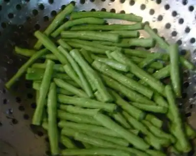 豆角炒茄子的做法