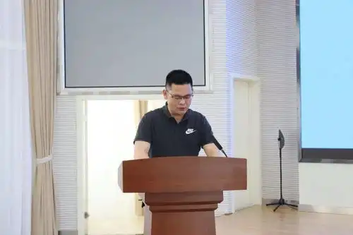 旌阳区召开学校安全工作会