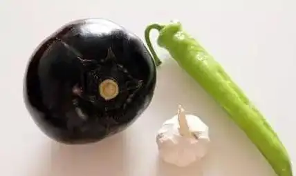 最简单的正宗红烧茄子做法怎样做家常红烧茄子简单又好吃