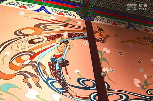 赏秋看叶别扎堆,这个北方小城秋意浓