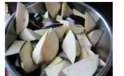炒茄子必须注意这几点,否则炒出来的茄子容易发黑