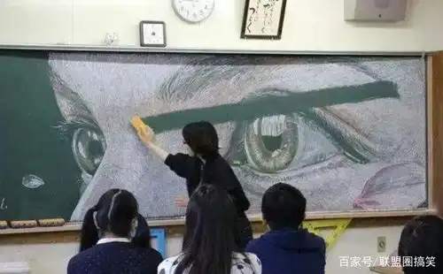 联盟圈搞笑丨一名娇滴滴的女生,奇葩的自我介绍