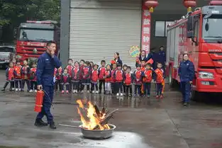 119消防宣传日,江安贝贝幼儿园参观县消防大队学习消防知识