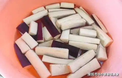 炒茄子总是油腻腻牢记炒前多做1步,茄子炒好不油不发黑