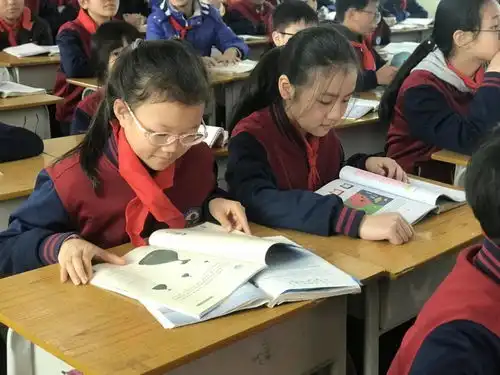 祝贺龙川这所学校获评省级校园生活垃圾分类教育基地