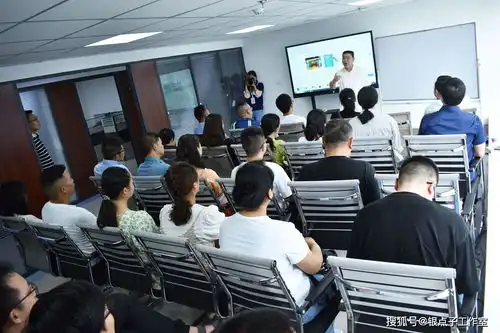6月,七端练字规范汉字书写教师公益培训圆满结束