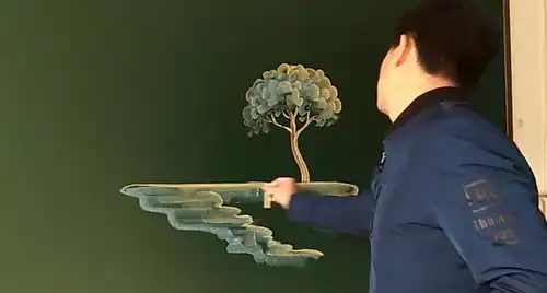 学校教师画黑板报,粉笔画让人称赞,绘画水平达到专家级别