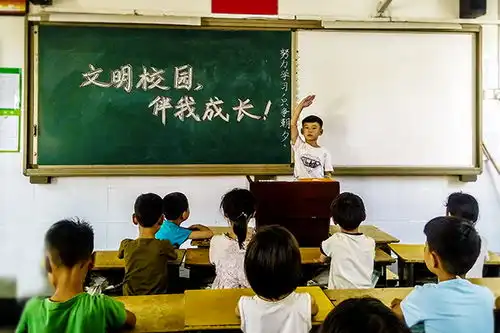 让文明风尚成为校园最美风景