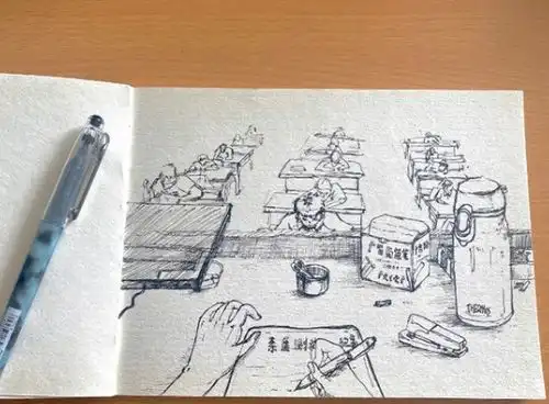 监考老师无聊起来能多有趣,考场作画,网友被教学耽误的艺术家