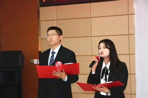 深情礼赞建党百年红色故事激荡心灵六盘山林业局党组举办诵红色诗词讲红色故事主题朗诵比赛