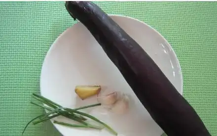 蘑菇和茄子能一起炖吗