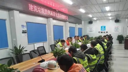 打造绿色工地做好文明施工青海国际会展中心项目建设进展顺利