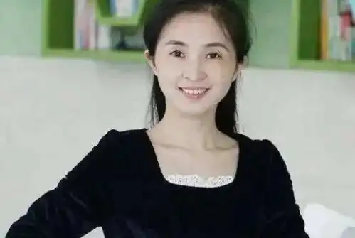 网红女教师胡红梅被撤职,凭借颜值走红,却是抄袭他人文章的惯犯