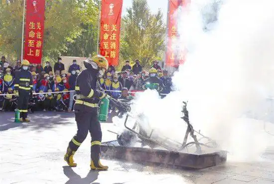 119全国消防日上好安全课筑牢防火墙