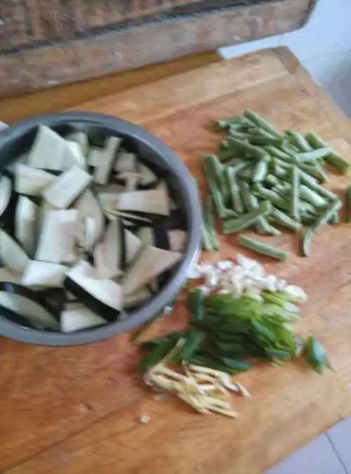 教你做豆角烧茄子,真是难得的美味