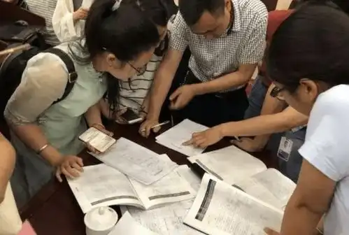 南大美女学姐参加招生宣传,不料却翻车,网友喊话学学北大