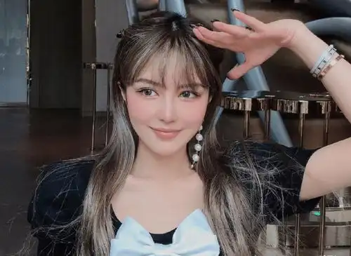 周扬青晒妈妈教育她的话,句句戳心令人敬佩,瞬间引起网友共鸣