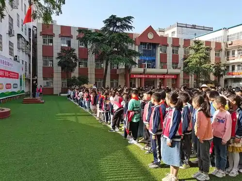 潢川县迎宾路小学举行法治副校长聘任仪式暨法治教育报告会